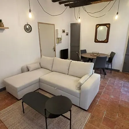 T2 Vieux Mans Face Cathedrale Rue Pietonne Appartement Le Mans